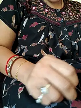 Snapshot of samitasharma chatting on March 1, 2026, 9:09 am samitasharma online show from March 1, 2026, 9:09 am