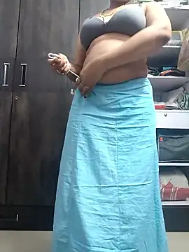 Snapshot of samitasharma chatting on February 3, 2026, 7:08 pm samitasharma online show from February 3, 2026, 7:08 pm