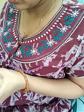 Snapshot of samitasharma chatting on September 24, 2025, 5:14 am samitasharma online show from September 24, 2025, 5:14 am