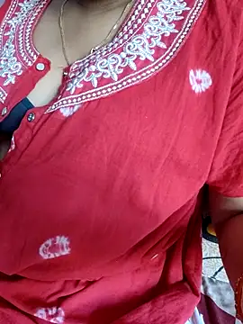 Snapshot of samitasharma chatting on September 18, 2025, 4:15 am samitasharma online show from September 18, 2025, 4:15 am