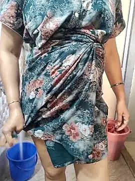 Snapshot of samitasharma chatting on February 10, 2026, 8:35 am samitasharma online show from February 10, 2026, 8:35 am