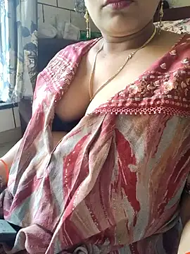 Snapshot of samitasharma chatting on February 22, 2026, 5:43 am samitasharma online show from February 22, 2026, 5:43 am