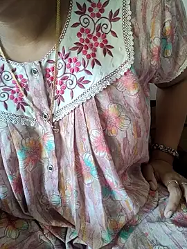 Snapshot of samitasharma chatting on February 8, 2026, 5:38 am samitasharma online show from February 8, 2026, 5:38 am