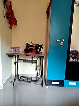 Snapshot of samitasharma chatting on October 18, 2025, 4:47 am samitasharma online show from October 18, 2025, 4:47 am