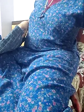 Snapshot of samitasharma chatting on February 5, 2026, 2:13 pm samitasharma online show from February 5, 2026, 2:13 pm