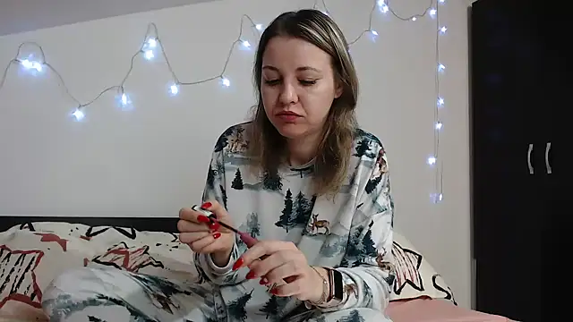 Snapshot of SweetMaddy888 chatting on January 6, 2025, 4:04 am SweetMaddy888 online show from January 6, 2025, 4:04 am