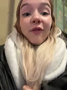 Baby Tiny online show from February 1, 2025, 4:22 pm