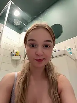 Baby Tiny online show from January 3, 2025, 8:32 pm