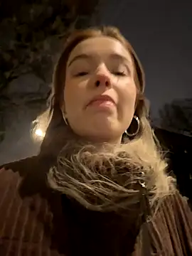 Baby Tiny online show from December 2, 2024, 9:01 pm