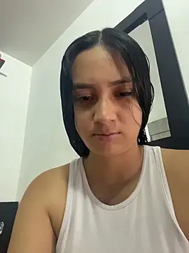 Snapshot of karla_nill chatting on May 6, 2026, 6:34 pm karla nill online show from May 6, 2026, 6:34 pm