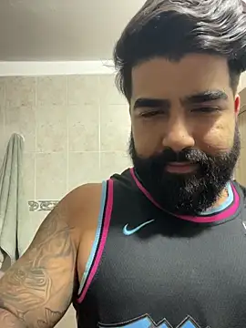 Lyon vach online show from November 22, 2025, 10:30 pm