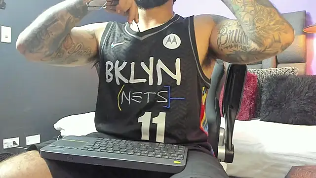 Snapshot of Lyon_vach chatting on September 18, 2025, 9:18 pm Lyon vach online show from September 18, 2025, 9:18 pm