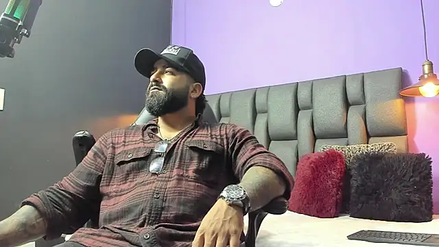 Snapshot of Lyon_vach chatting on September 20, 2025, 12:04 am Lyon vach online show from September 20, 2025, 12:04 am