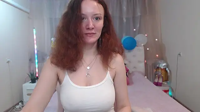 Snapshot of BarbaraStily chatting on October 5, 2025, 7:10 am BarbaraStily online show from October 5, 2025, 7:10 am