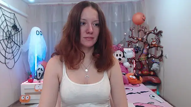 Snapshot of BarbaraStily chatting on October 24, 2025, 7:40 am BarbaraStily online show from October 24, 2025, 7:40 am