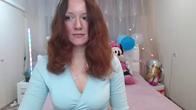 Snapshot of BarbaraStily chatting on September 19, 2025, 8:07 am BarbaraStily online show from September 19, 2025, 8:07 am