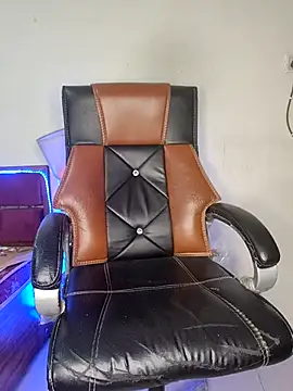 Black-Pearll online show from March 14, 2025, 4:51 pm