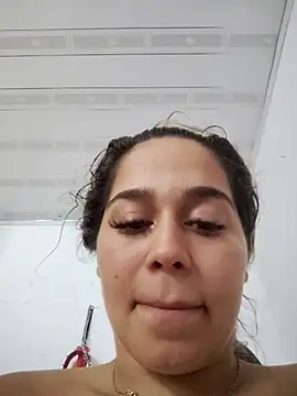 LaurenWelly  online show from February 22, 2026, 9:16 pm