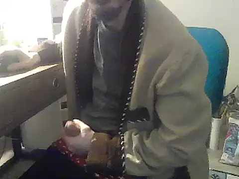 Snapshot of kallaviz chatting on January 6, 2026, 10:14 pm kallaviz online show from January 6, 2026, 10:14 pm