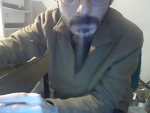 Snapshot of kallaviz chatting on January 8, 2026, 4:46 pm kallaviz online show from January 8, 2026, 4:46 pm