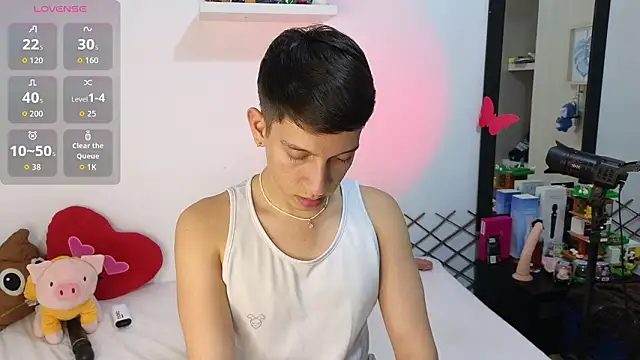 Snapshot of milky__boy_ chatting on February 5, 2026, 4:52 am milky boy online show from February 5, 2026, 4:52 am