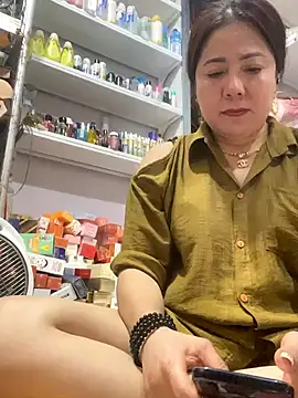 Cesywet online show from March 4, 2025, 3:33 am