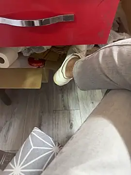 homidor online show from September 23, 2025, 7:21 pm