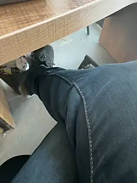 homidor online show from February 26, 2025, 2:27 pm