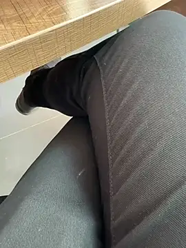 homidor online show from January 16, 2025, 9:05 am