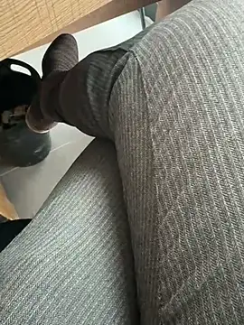 homidor online show from February 4, 2025, 11:27 am