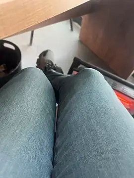 homidor online show from February 1, 2025, 1:51 pm