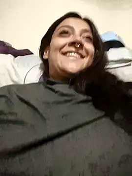 CORALINE GREYM online show from October 1, 2025, 3:44 am