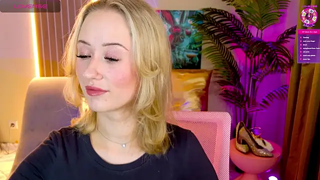 Snapshot of SashaBrooks chatting on February 6, 2026, 2:13 pm SashaBrooks online show from February 6, 2026, 2:13 pm