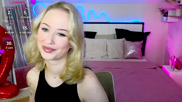 Snapshot of SashaBrooks chatting on February 17, 2026, 2:25 pm SashaBrooks online show from February 17, 2026, 2:25 pm