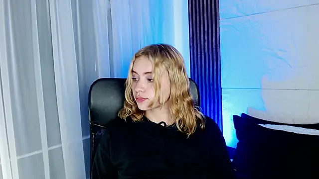 Paris bby online show from January 11, 2025, 6:24 am