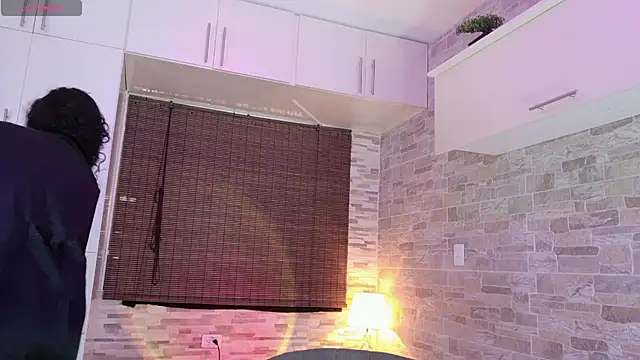 Snapshot of candyy_bella chatting on November 11, 2025, 7:30 pm candyy bella online show from November 11, 2025, 7:30 pm