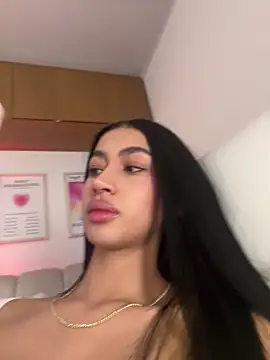 Snapshot of maddy_bronw_ chatting on September 25, 2025, 10:27 pm maddy bronw online show from September 25, 2025, 10:27 pm