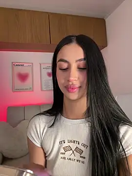 Snapshot of maddy_bronw_ chatting on September 22, 2025, 10:49 pm maddy bronw online show from September 22, 2025, 10:49 pm