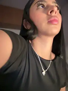 Snapshot of maddy_bronw_ chatting on March 15, 2025, 2:14 am maddy bronw online show from March 15, 2025, 2:14 am