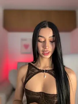 Snapshot of maddy_bronw_ chatting on October 16, 2025, 10:29 pm maddy bronw online show from October 16, 2025, 10:29 pm