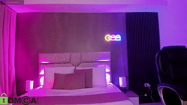 Snapshot of Cristal__adams chatting on September 28, 2025, 12:23 pm Cristal  adams online show from September 28, 2025, 12:23 pm