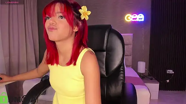 Snapshot of Cristal__adams chatting on September 14, 2025, 12:38 pm Cristal adams online show from September 14, 2025, 12:38 pm