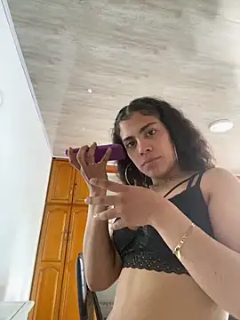 NINA 18 YEARS online show from September 23, 2025, 8:16 pm