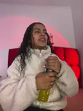 Snapshot of NINA_18_YEARS chatting on February 8, 2025, 3:10 pm NINA 18 YEARS online show from February 8, 2025, 3:10 pm