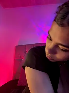 NINA 18 YEARS online show from September 25, 2025, 11:11 pm