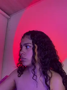 Snapshot of NINA_18_YEARS chatting on December 29, 2024, 1:24 am NINA 18 YEARS online show from December 29, 2024, 1:24 am