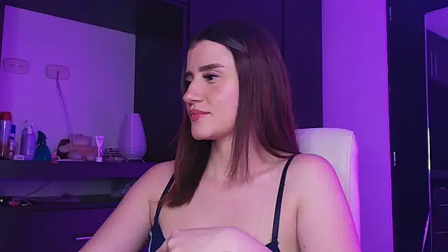 Snapshot of TinaJonnes_ chatting on June 15, 2026, 2:56 am TinaJonnes online show from June 15, 2026, 2:56 am