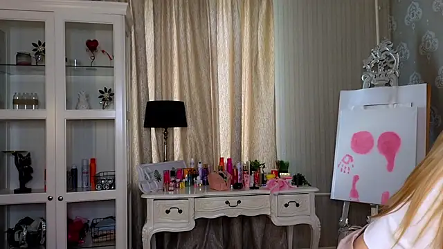 AnneFoxy online show from March 20, 2026, 7:20 am