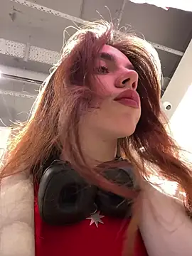 Snapshot of Lily__Belle chatting on February 25, 2025, 1:10 pm Lily Belle online show from February 25, 2025, 1:10 pm