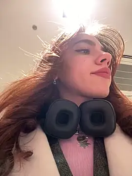 Snapshot of Lily__Belle chatting on January 24, 2025, 1:25 pm Lily Belle online show from January 24, 2025, 1:25 pm